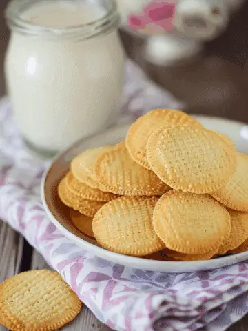 Homemade Nilla Wafers