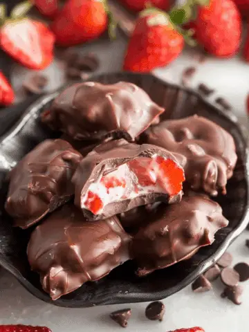 Chocolate Strawberry Yogurt Clusters