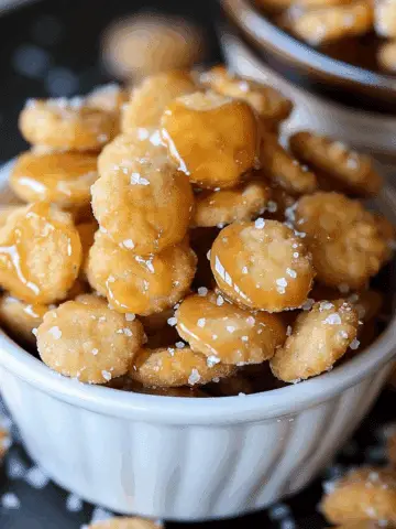 Easy Caramel Crunch Oyster Crackers – Sweet and Crunchy