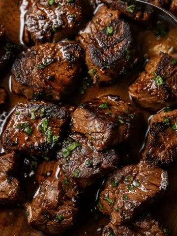 Cajun Garlic Butter Steak Bites