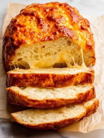 No-Knead Cheddar Cheese Bread Recipe