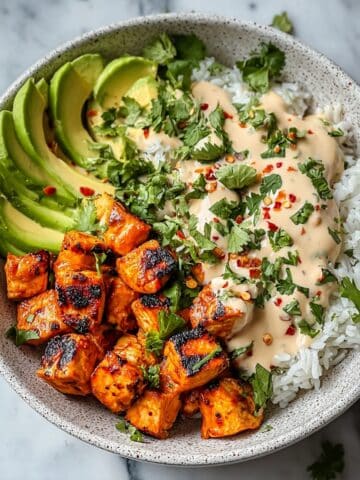 Coconut Chicken Rice Bowl: A Tropical Twist in 20 Minutes Recipe