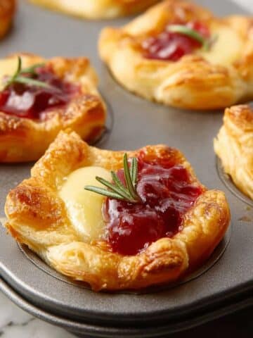 Cranberry Brie Bites Recipe