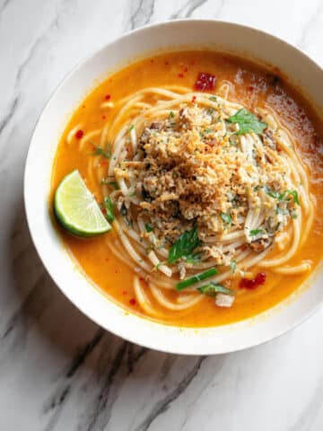 Easy Thai Chicken Curry Soup Recipe