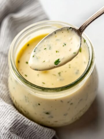 5 Minute Garlic Parmesan Sauce Recipe