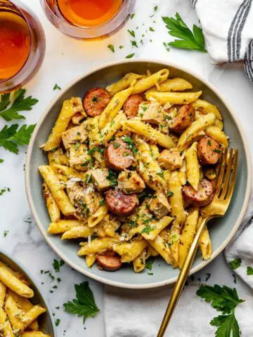 One-Pot Cajun Chicken and Sausage Alfredo Pasta Recipe