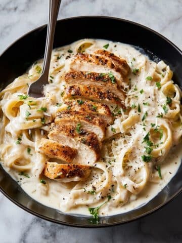 Creamy Chicken Alfredo with Fettuccine Recipe