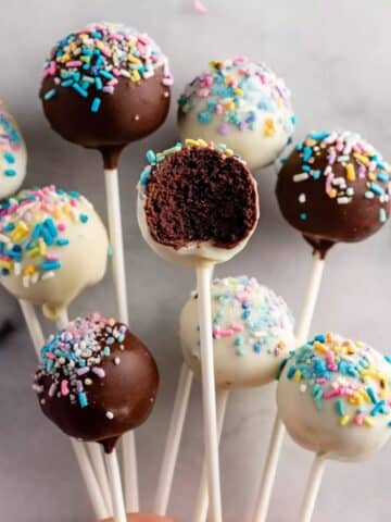 Chocolate Cake Pops Recipe