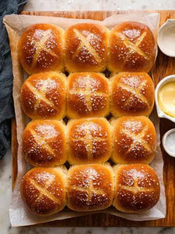 Soft and Chewy Homemade Pretzel Rolls Recipe