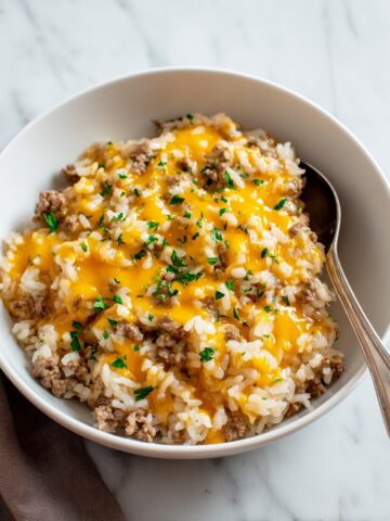 Cheesy Ground Beef and Rice Casserole Recipe