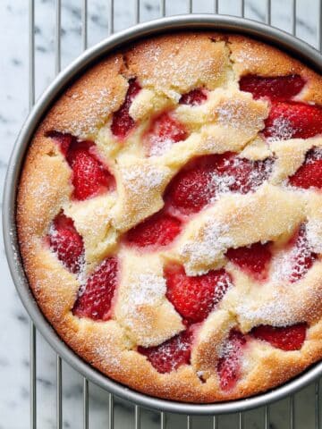 French Strawberry Cake Recipe