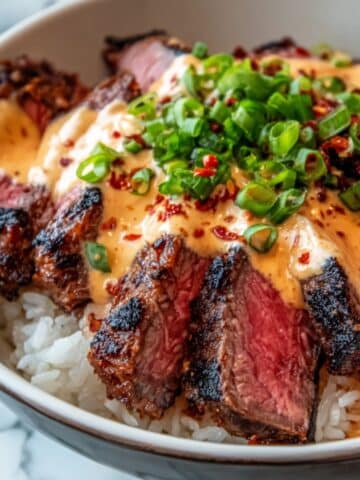 Korean BBQ Steak Rice Bowls with Spicy Cream Sauce Recipe