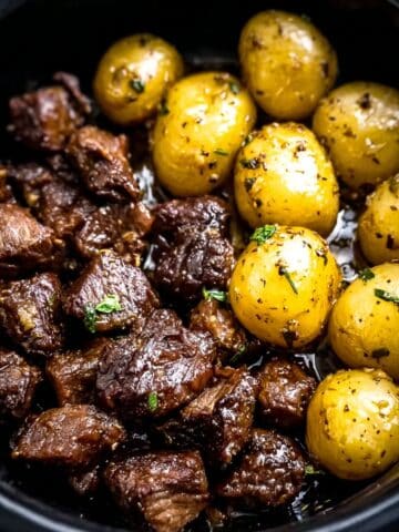 Crockpot Garlic Butter Beef Bites with Potatoes Recipe