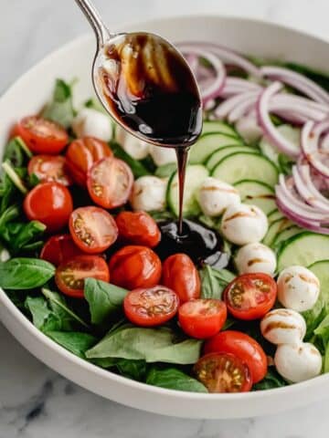 Easy Cucumber Caprese Salad Recipe