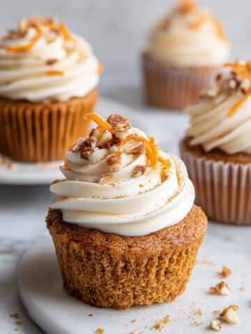 Easy Carrot Cake Cupcakes Recipe