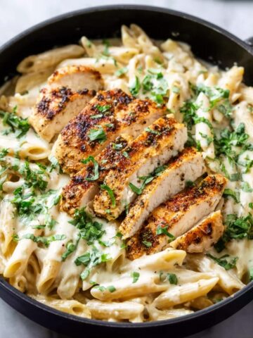 Garlic Parmesan Chicken Pasta Recipe