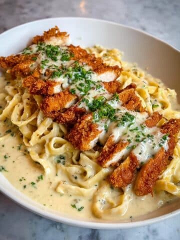 Crispy Chicken Alfredo Pasta 🍝🍗 Recipe