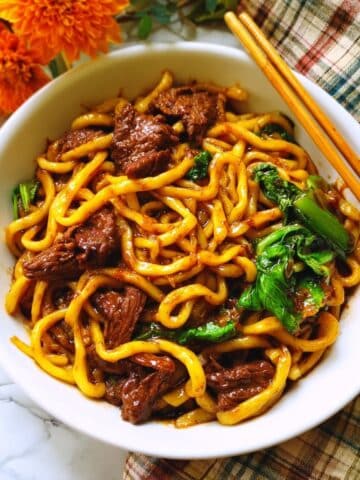 Easy Black Pepper Beef Udon Recipe