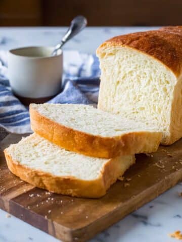 Easy Sandwich Bread Recipe