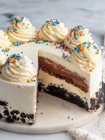 Ice Cream Cake with Oreo Cookie Crust and Fudge Layers Recipe