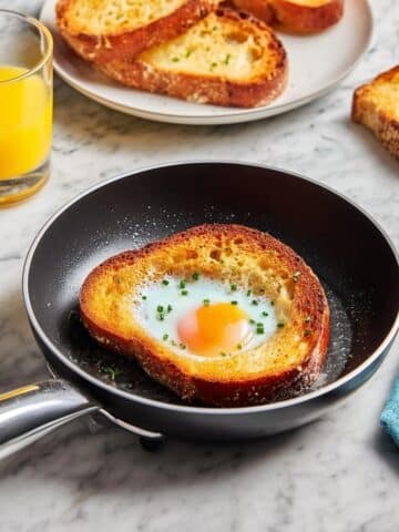 Egg-In-A-Hole French Toast Recipe