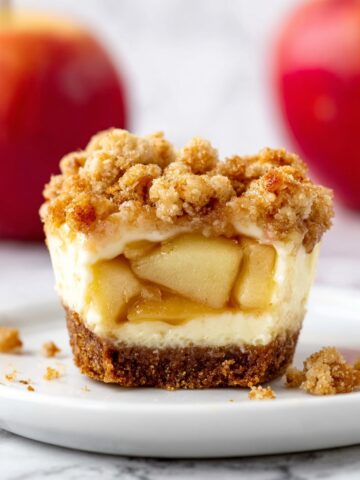 Mini Apple Cheesecakes with Streusel Topping Recipe