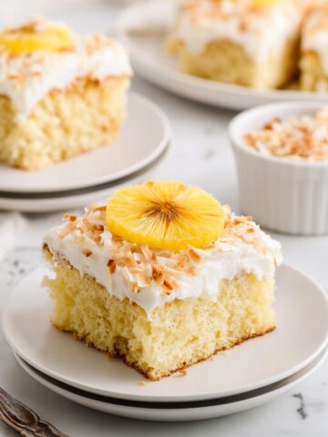 4 Ingredient Pineapple Cake Recipe