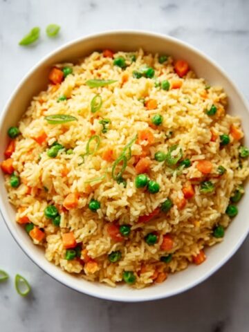 15-Minute Chicken Fried Rice with Vegetables and Green Onions Recipe