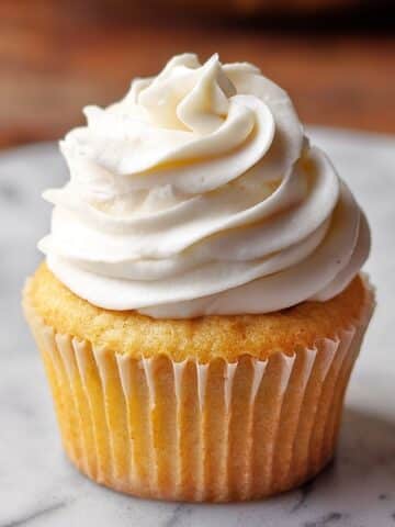 Easy Eggnog Cupcakes with Spiced Rum Whipped Cream Frosting Recipe