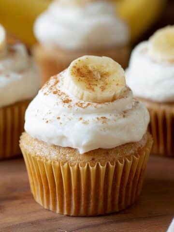 Banana Cupcakes with Cream Cheese Frosting Recipe
