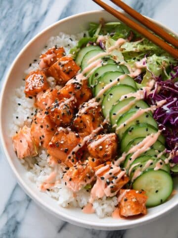 Salmon Rice Bowl with Spicy Sriracha Mayo and Asian Cabbage Slaw Recipe