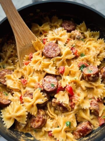 Easy One Pot Creamy Cajun Sausage Pasta Recipe
