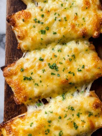 Quick Cheesy Garlic Bread Recipe