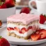 Strawberry Eclair Cake Recipe