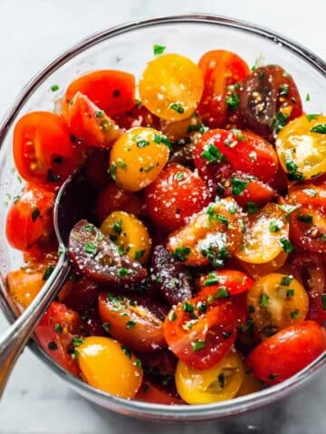 5-Ingredient Marinated Tomatoes Recipe