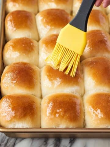 School Cafeteria Yeast Rolls Recipe