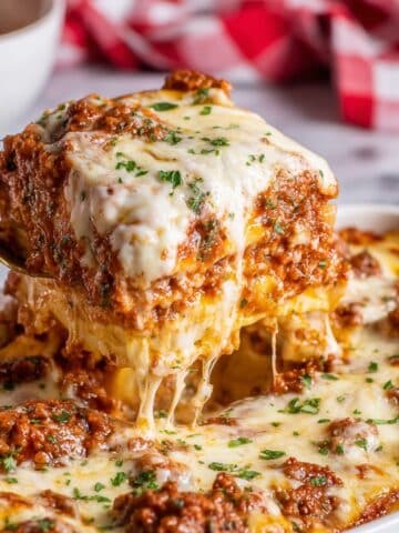 Easy No-Boil Lasagna with Rich Meat Sauce Recipe