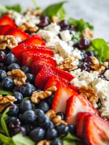Arugula Salad with Berries Recipe