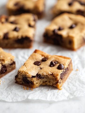 The Best Chocolate Chip Blondies Recipe