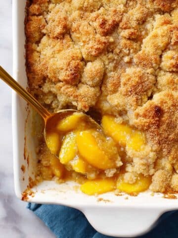 Easy Peach Cobbler Recipe