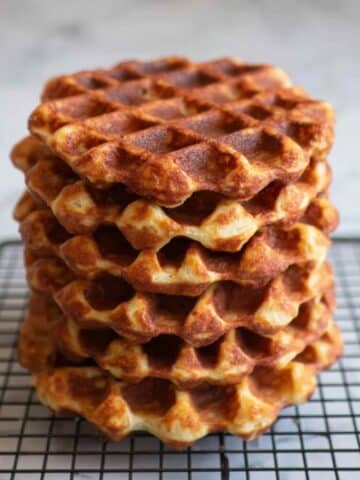 Greek Yogurt Granola Waffles Recipe