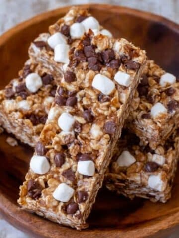 No-Bake Chocolate Marshmallow Granola Bars Recipe