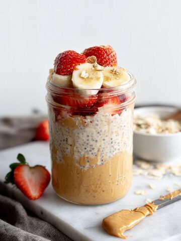 Peanut Butter Overnight Oats (5 Ingredients!) Recipe