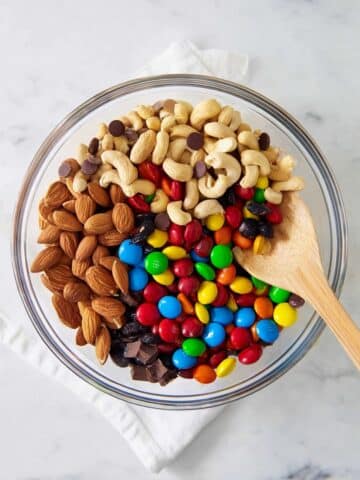 Simple Homemade Trail Mix Recipe