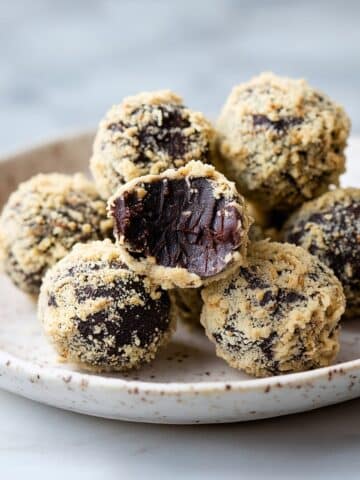 Chocolate Brownie Date Balls Recipe