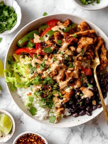 Chicken Fajita Bowl with Cilantro Lime Rice and Chipotle Aioli Recipe