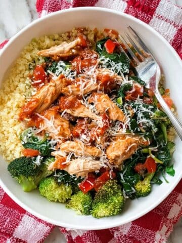 Chicken Marinara Meal Prep Bowls with Cauliflower Rice Recipe
