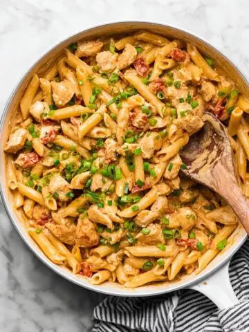 One Pot Creamy Cajun Chicken Pasta Recipe