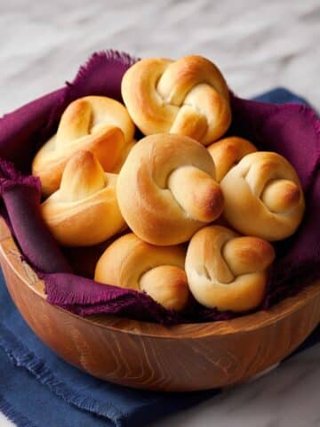 Grandma’s Yeast Rolls Recipe