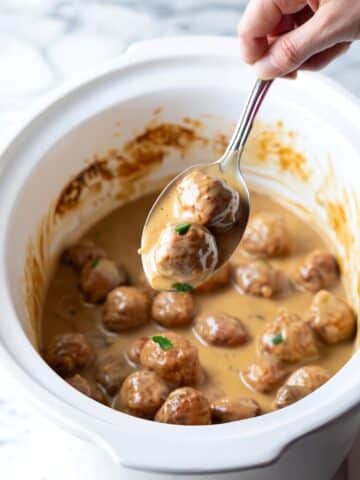 Easy Swedish Meatballs (Crockpot Recipe) Recipe